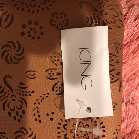 Purse - Picture 5 of 6